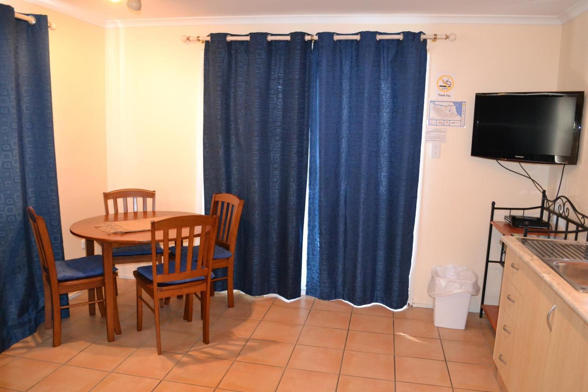 Mannering Park Ingenia Holidays Lake Macquarie חדר תמונה